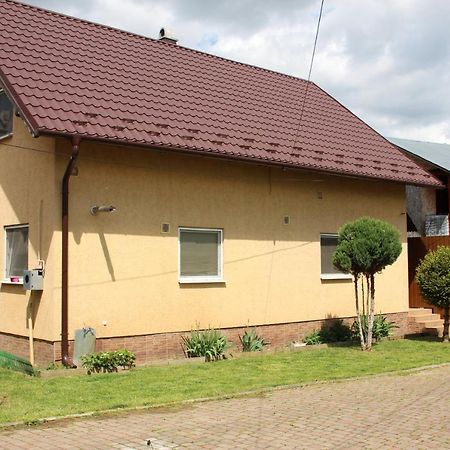Ріточка Appartement Berehove  Buitenkant foto