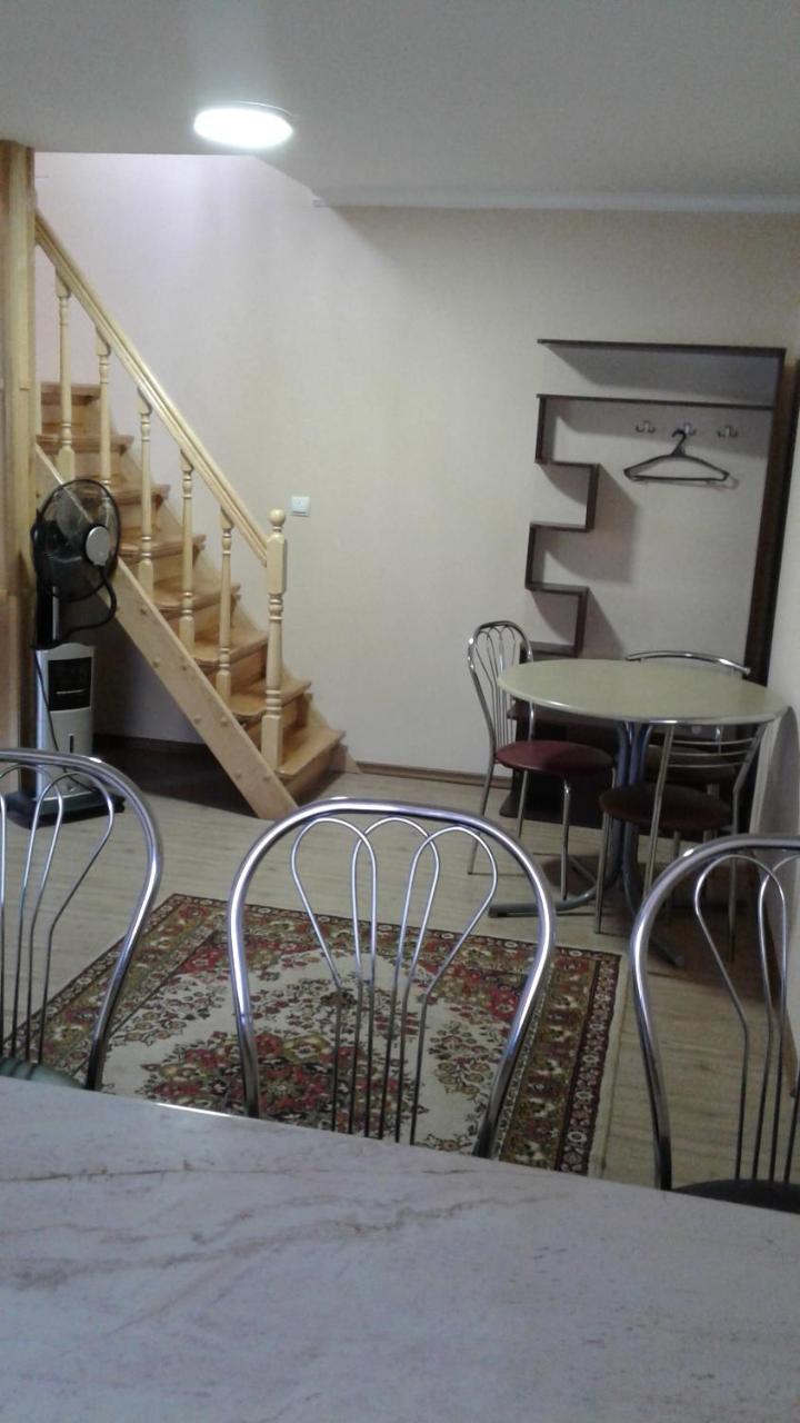 Ріточка Appartement Berehove  Buitenkant foto
